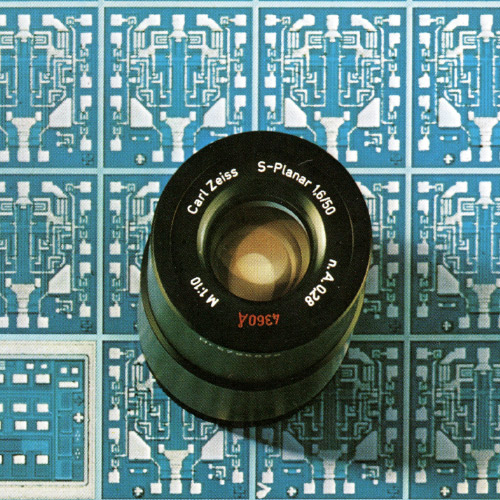 Изображение на лещи ZEISS S-Planar върху микроструктури. 